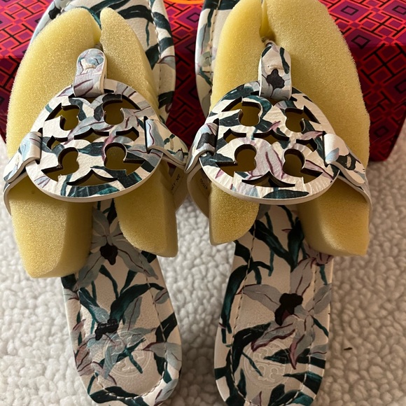 Tory Burch Sandals - Picture 10 of 12
